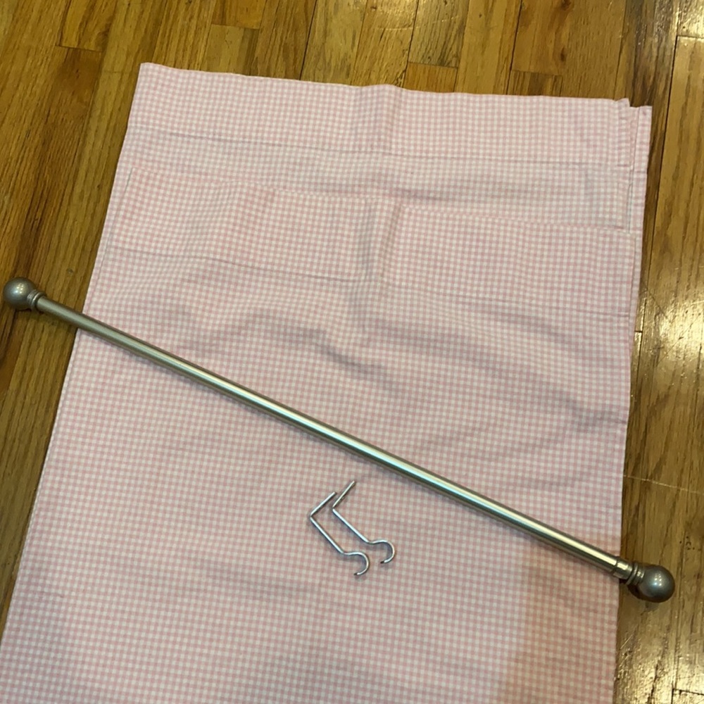 Pottery Barn Kids Pink Gingham Rod Curtain & Panel set